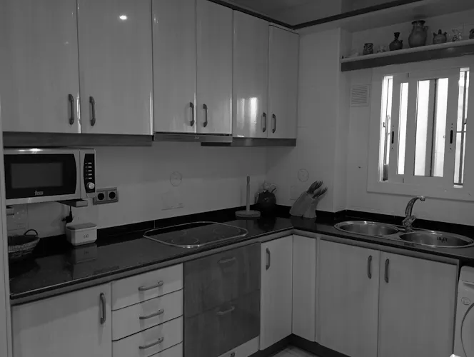 Foto de cocina en un piso en alquiler